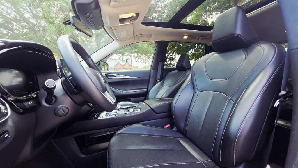 Used 2025 INFINITI QX60 Luxe AWD/4WD image 15