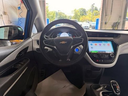 Used 2017 Chevrolet Bolt LT FWD image 20