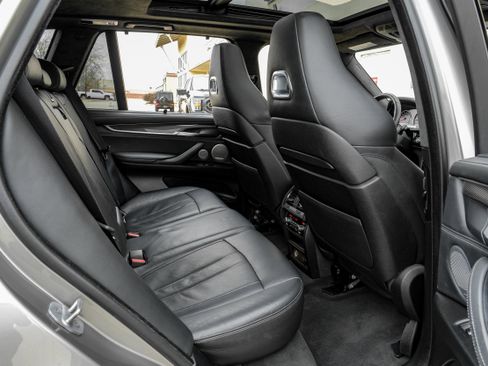 Used 2015 BMW X5 M image 45
