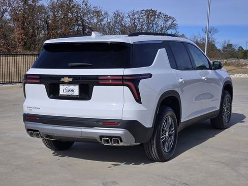 New 2026 Chevrolet Traverse LT w/ Driver Confidence Package image 5