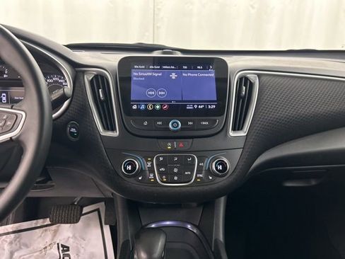 Used 2024 Chevrolet Malibu LT w/ Sport Edition image 28