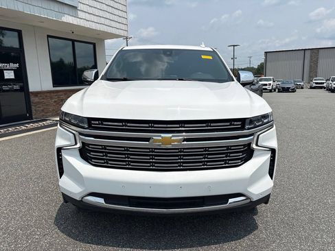 Used 2023 Chevrolet Suburban Premier AWD/4WD image 9