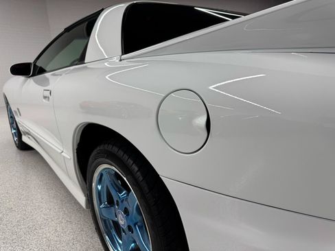 Used 1999 Pontiac Firebird Formula RWD image 30