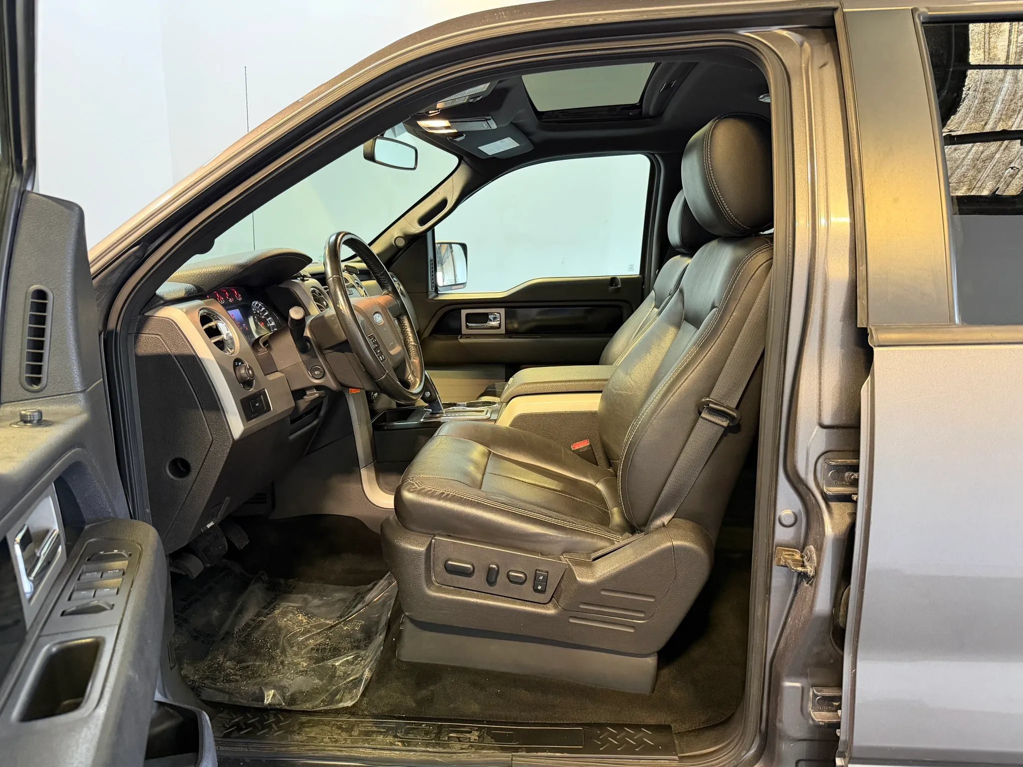 Used 2012 Ford F150 FX4 w/ FX Luxury Pkg AWD/4WD image 11