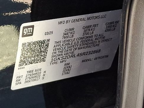 Used 2025 GMC Yukon Denali AWD/4WD image 28