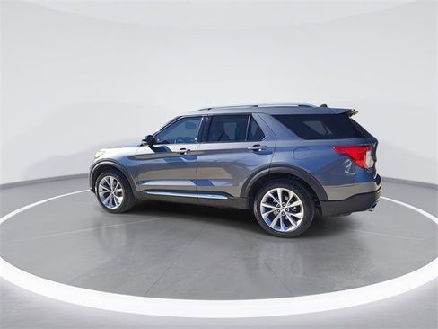 Used 2023 Ford Explorer Platinum w/ Technology Package image 6