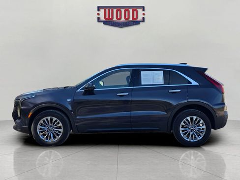 Used 2025 Cadillac XT4 Premium Luxury image 4