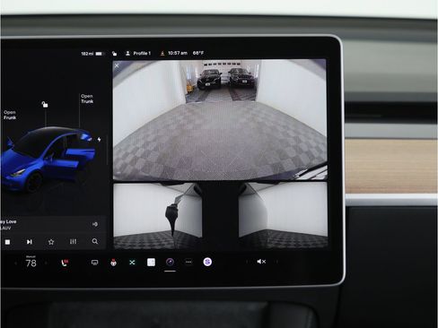 Used 2023 Tesla Model Y Performance image 32