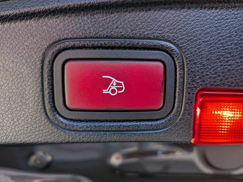 Used 2020 Mercedes-Benz C 300 C 300 image 28