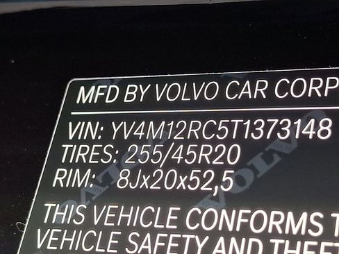 New 2026 Volvo XC60 B5 Plus w/ Protection Package Premier AWD/4WD image 20
