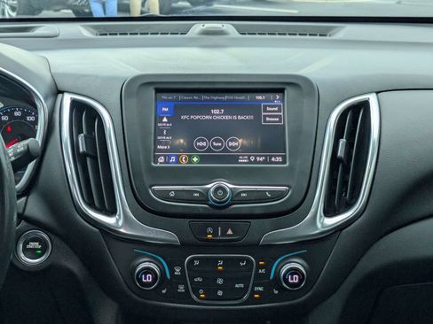 Used 2022 Chevrolet Equinox LT FWD image 20
