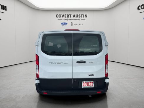 Used 2021 Ford Transit 350 XLT RWD image 4