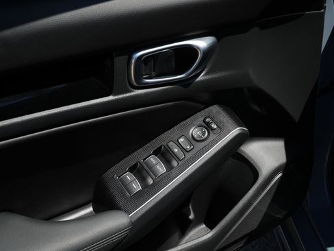 Used 2025 Honda Civic Sport Touring image 14