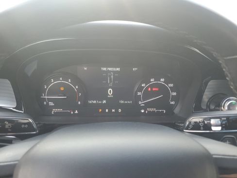 Used 2020 Lincoln Corsair FWD w/ Equipment Group 101A image 15