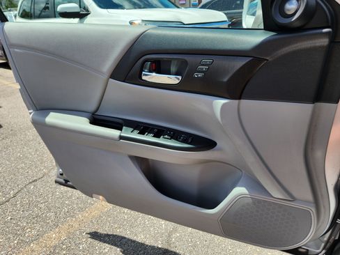 Used 2015 Honda Accord EX-L image 23