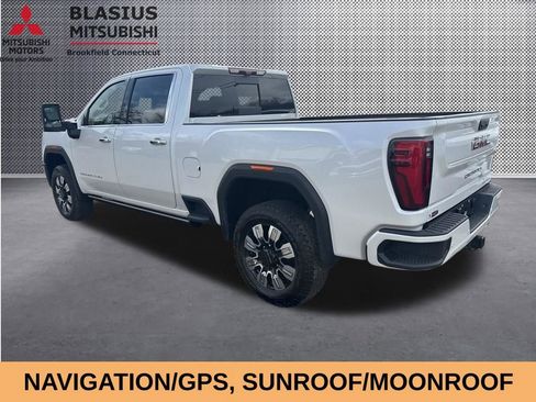 Used 2024 GMC Sierra 2500 Denali w/ Denali Reserve Package AWD/4WD image 4