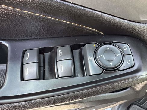 Used 2019 Chevrolet Traverse LT w/ LT Premium Package AWD/4WD image 15