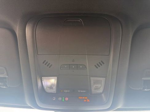 Used 2020 Chevrolet Blazer RS image 7