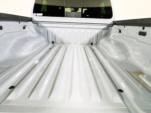 New 2025 Nissan Frontier PRO-4X image 23