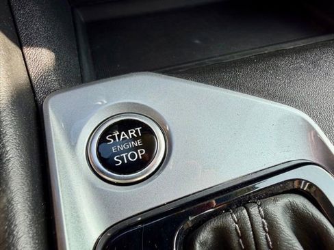 Used 2025 Nissan Altima 2.5 SV image 33