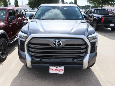 Used 2024 Toyota Tundra Limited AWD/4WD image 3