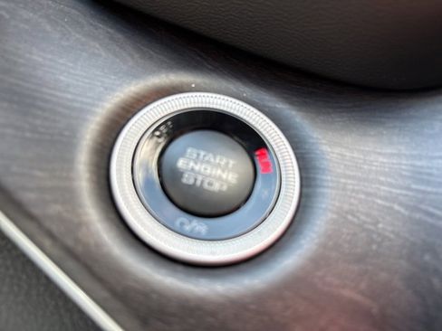 New 2025 Jeep Grand Cherokee Limited w/ Black Appearance Package image 25