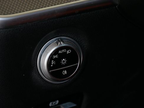 Used 2024 Mercedes-Benz C 300 4MATIC Sedan image 33