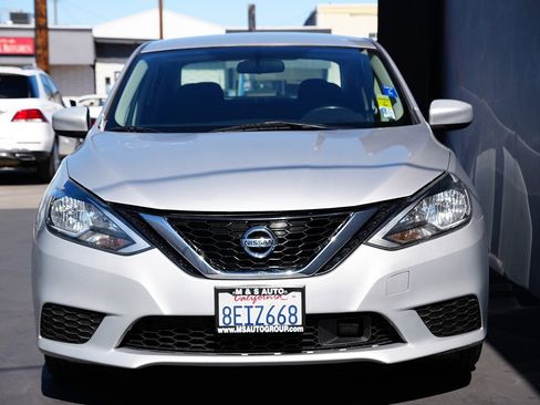 Used 2019 Nissan Sentra SV image 5