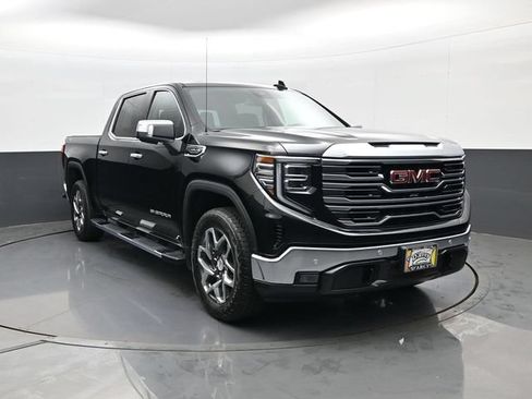Used 2024 GMC Sierra 1500 SLT w/ SLT Premium Plus Package AWD/4WD image 3