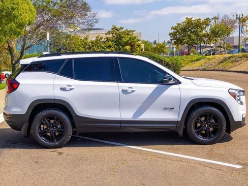 Used 2022 GMC Terrain AT4 w/ Infotainment Package II image 11