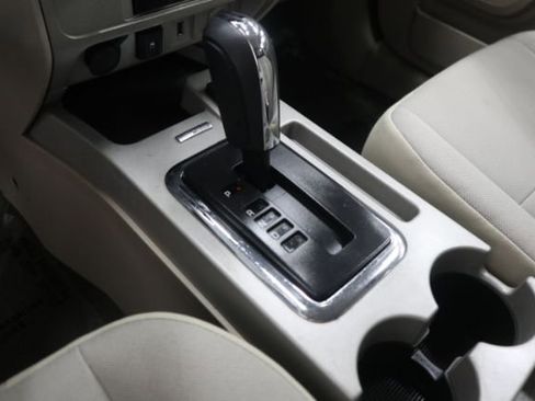 Used 2010 Ford Escape Limited image 12