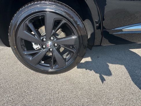 Used 2023 Buick Envision Preferred image 12