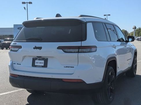 Used 2023 Jeep Grand Cherokee L Limited w/ Black Appearance Package image 3