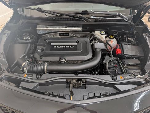 Used 2019 Cadillac XT4 Sport w/ LPO, Midnight Sport Package AWD/4WD image 21