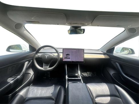 Used 2020 Tesla Model 3 Standard Range Plus image 31
