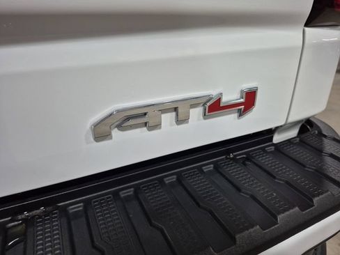 Certified 2024 GMC Sierra 1500 AT4 w/ Technology Package AWD/4WD image 33