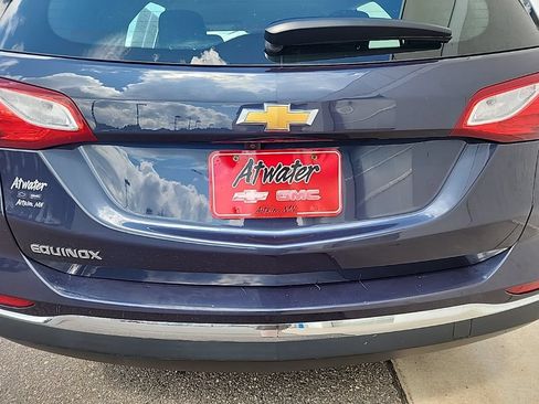 Used 2018 Chevrolet Equinox LS FWD image 23