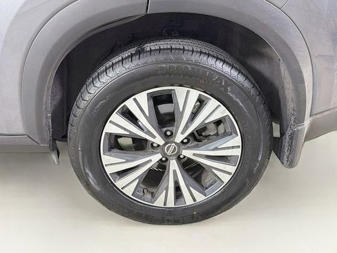 Used 2021 Nissan Rogue SV image 26