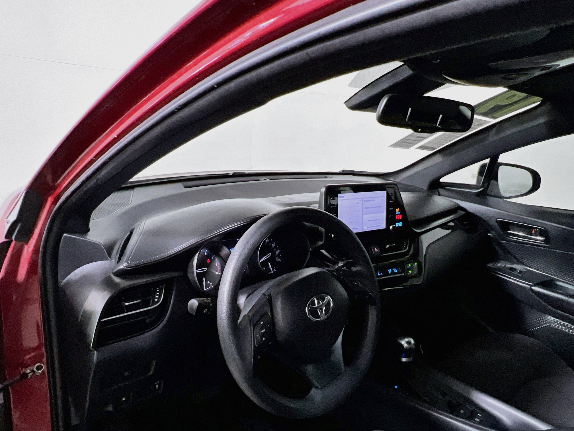 Used 2019 Toyota C-HR LE FWD image 29