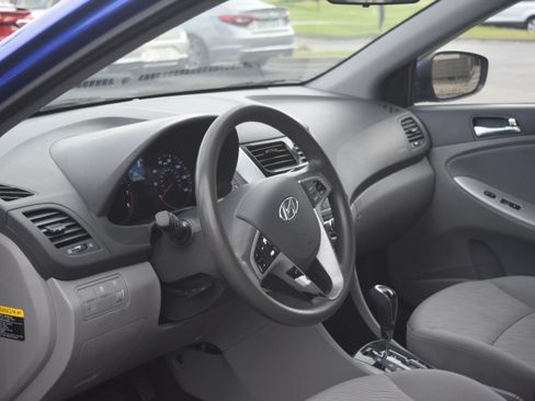Used 2014 Hyundai Accent GLS w/ Option Group 2 FWD image 5