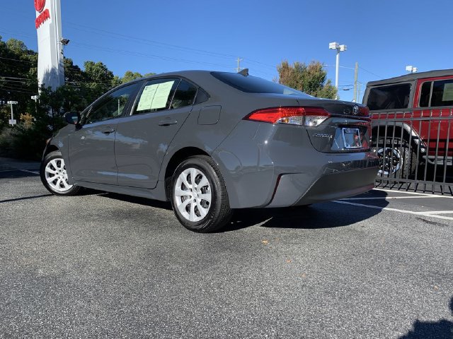 Used 2026 Toyota Corolla LE FWD image 6