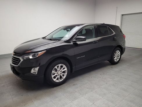 Used 2019 Chevrolet Equinox LT FWD image 2