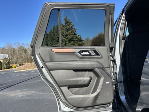 Certified 2025 GMC Yukon Denali image 61