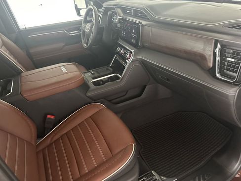 Certified 2024 GMC Sierra 2500 Denali Ultimate image 50