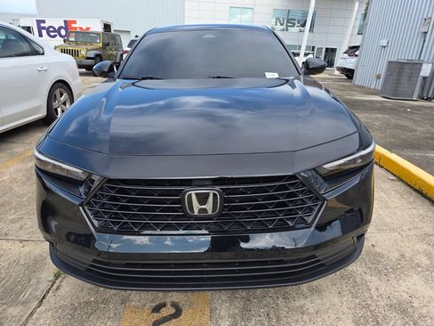 Used 2025 Honda Accord Sport image 2