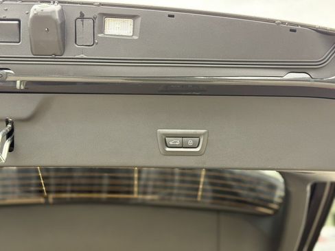 New 2025 BMW X3 xDrive30i w/ Convenience Package image 18