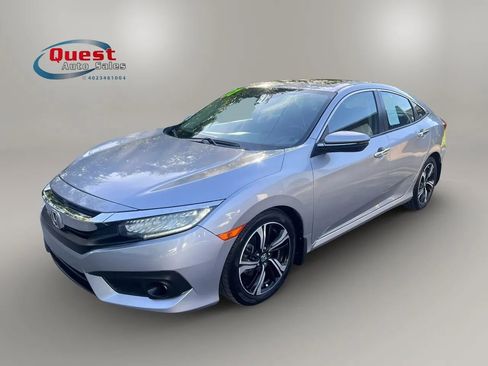 Used 2017 Honda Civic Touring image 7