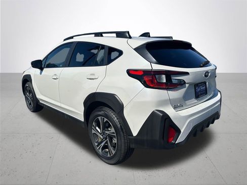 Used 2024 Subaru Crosstrek 2.0i Premium AWD/4WD image 9