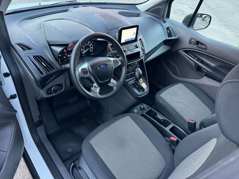 Used 2022 Ford Transit Connect XL image 3