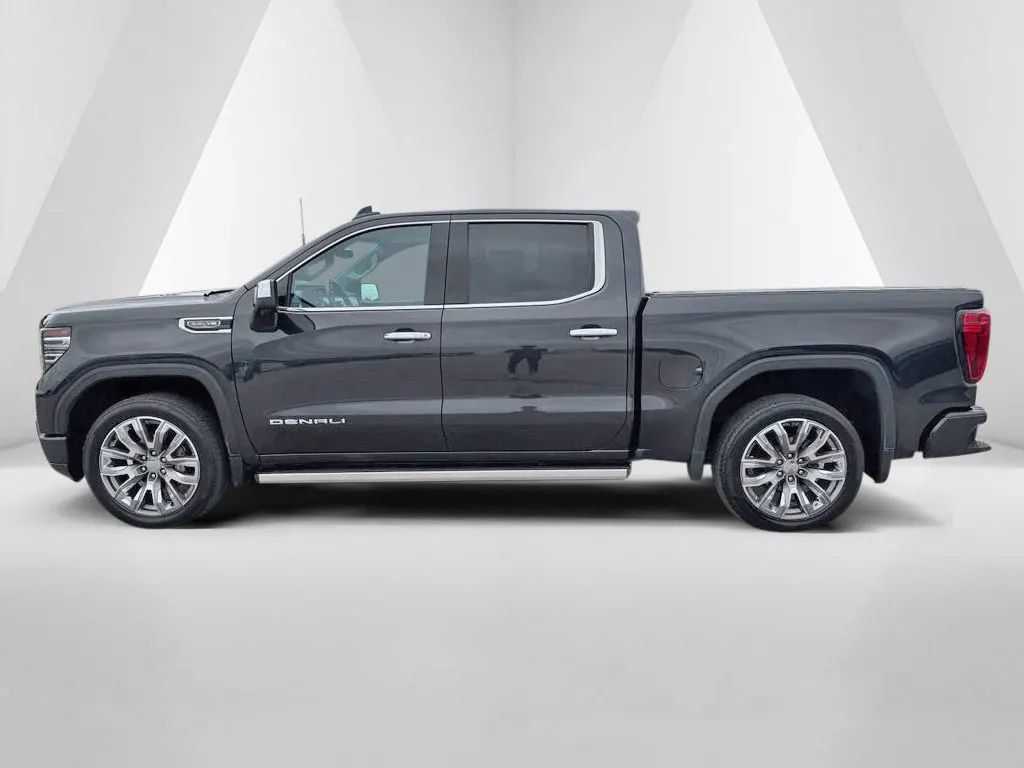 Used 2023 GMC Sierra 1500 Denali AWD/4WD image 5